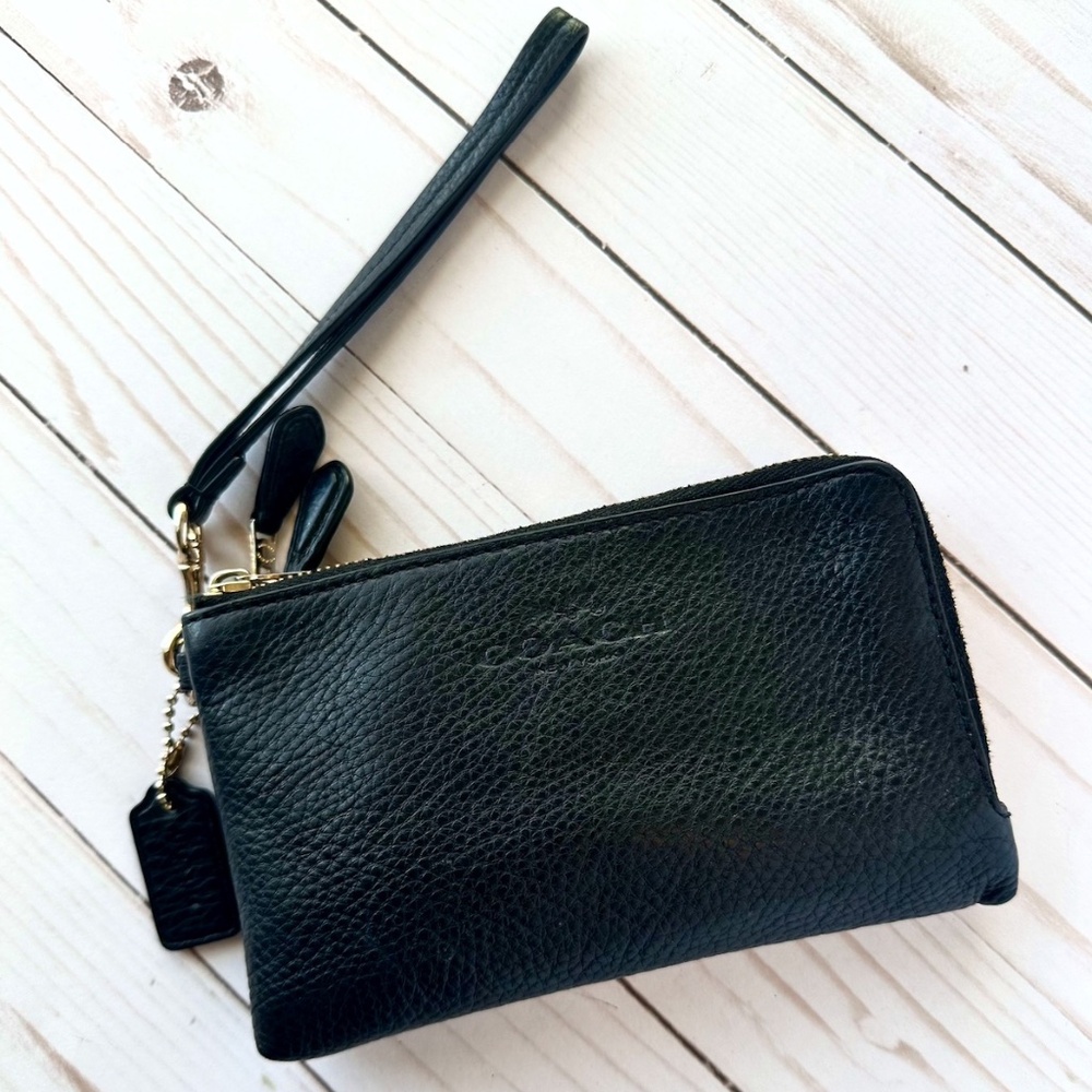 Coach Wristlet Leather Clutch Wallet